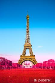 L'espace tintin toulouse vous présente tous les produits liés à hérgé et à la bande dessinée en général. Papier Peint Tour Eiffel Avec Drapeau Francais Graduee Pixers Nous Vivons Pour Changer