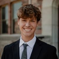 Dean Deboer's Instagram, Twitter & Facebook