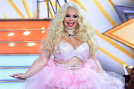 Although trisha was already famous she blew up during her time of dating jason nash from the vlog squad. Celebrity Big Brother Youtube Star Trisha Paytas Walks Out Of House Hours After Avoiding Eviction London Evening Standard Evening Standard