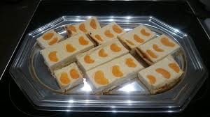 Blitz Kasekuchen Mit Mandarinen Vom Blech Ein Sehr Leckeres Rezept Aus Der Kategorie Kuchen Blechkuchen Einfach Kasekuchen Mit Mandarinen Kochen Und Backen