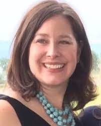 Halle Smith's Instagram, Twitter & Facebook