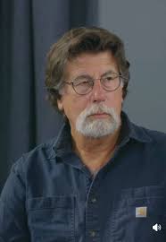 The new season about the incredible story of Oak Island is starting and I  wish the entire team, who are always so committed and hard working, that in  this season 13, they