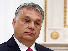He was also prime minister from 1998 to 2002. Viktor Orban Attackiert Merkels Fluchtlingspolitik