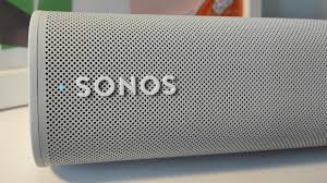 Sonos prompts you to connect the speaker to a smart assistant as you set you can't connect the sonos roam directly to siri, but the roam does support airplay 2, a custom. Sonos Roam Im Test Wasserdichter Bluetooth Speaker Mit Gutem Klang