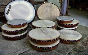 Angklung adalah alat musik multitonal (bernada ganda) yang secara tradisional berkembang dalam masyarakat berbahasa sunda di pulau jawa bagian barat. Bernas Id Rebana Alat Musik Tradisional Ini Dari Manakah Asalnya Anda Perlu Tahu