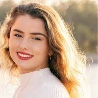 Elizabeth Epperson's Instagram, Twitter & Facebook