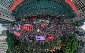Maybe you would like to learn more about one of these? Manifestantes Ocupam A Paulista Pelo Fora Bolsonaro A Culpa E Dele