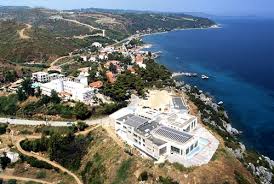 76 rapid test με 4 θετικά (5.26%) αφορούν σε 1 άνδρα και 3 γυναίκες με διάμεση ηλικία τα 17 έτη. Agia Paraskeyh Limani Xalkidikh Gtp