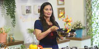 A rooibos blend of jasmine, lemon, and orange, with a dash of lemongrass and marigold flowers to round it out. Banker To Homemaker To Youtuber Meet The Chef Who Cooks Up Magic For Millions Outlook Business Wow