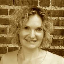 Lauren Blewett's Instagram, Twitter & Facebook