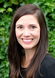 Diana Yares's Instagram, Twitter & Facebook