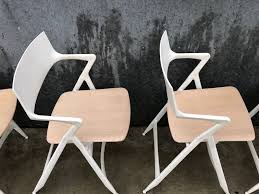 Average rating:4.9out of5stars, based on8reviews8ratings. Kartell Dolly Stoel Italiaans Topdesign Van Antonio Citterio Met Oliver Low The Good Stuff Factory