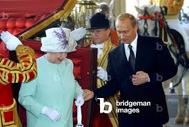 Image of BRITAIN'S QUEEN ELIZABETH AND ...
