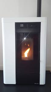 Au 1 er janvier 2020, les appareils éligibles à la labellisation flamme verte seront ceux qui obtiendront 7 étoiles. Ets Boissel Installation D Un Poele A Granules 8kw Nf 14785 Rendement 90 Label Flamme Verte 7 Etoiles Eligible Au Credit D Impot 30 Entreprise Certifiee Rge Qualibois Facebook