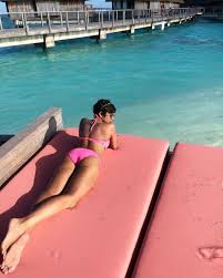 You've heard the phrase ageing like fine wine? Mandira Bedi Flaunted 6 Pack Abs In Her Smoking Hot Bikini Picture Starbiz Com