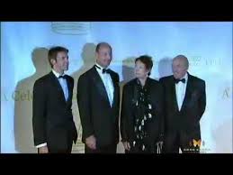 Hastalığı sırasında fredriksson, çizim aşkını yeniden keşfetti. Marie Fredriksson Mikael Bolyos Red Carpet 2013 Youtube