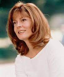 Another good style for women over 50 is the sleek ponytail because it is good to wear for everyday and it stays in place for hours. Pin On My Style