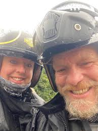 Road trip! 🤘🏻💜...