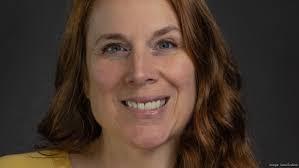 Women Who Lead in Finance & Investments: Sara Erskine of Northwestern  Mutual