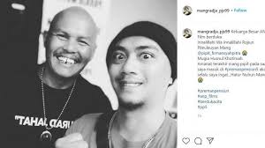 Sebelum meninggal dunia, kang pipit dirawat di rumah sakit dan satu pekan mengalami koma. Ytlgcv0kftugjm