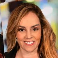 Lisa Costabile's Instagram, Twitter & Facebook