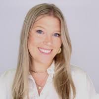 100+ perfiles de «Tara Mph»