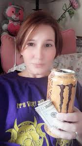 My husband kisses me everytime he leaves the house ♥️😘 even if I'm  sleeping. #ImTheLuckyOne great way to wake up