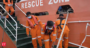 The sriwijaya air flight was travelling from jakarta to pontianak in when it fell 10,000ft just four minutes after departure yesterday (saturday), with 62 people on board. Indonesia Plane Crash Body Parts Debris Found From Java Sea Navy Officials Say The Economic Times Video Et Now