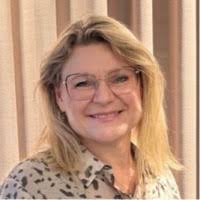 60+ "Anna Laine" profiles