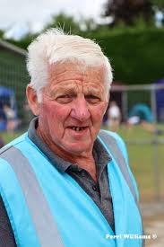 ⭐️💫Marathon Throwback💫⭐️ Will our club Marathon Record fall this year ?  🎖️ As you may or may not know the fastest marathon run in the club was  2:20:55, as run by the