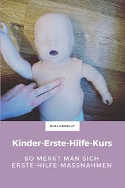 Mit Puppen Spielen Rettet Leben Erste Hilfe Kinder Erste Hilfe Am Kind Und Erste Hilfe Kurs