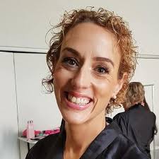 Mum stuns in swimsuit after staggering 41kg weight loss