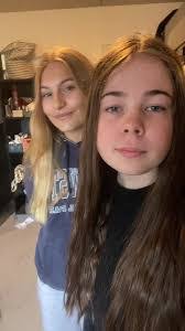 Iris Jacobsen's Instagram, Twitter & Facebook