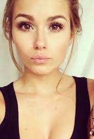 Kim Womack's Instagram, Twitter & Facebook