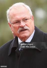 1,094 Duke Of Edinburgh Laying Stock Photos, High-Res Pictures, and Images 