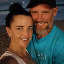 Fawesome is all ready to go. It's been in for a touch up and its survey.  Can't believe it's been 9 years since its launch. Still a beautiful boat.