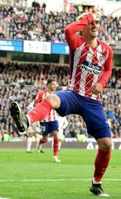 Antoine griezmann (france) wins a free kick in the defensive half. Griezmann Loser Dance Man United News My Celebration Is Better Than Paul Pogba S Says Antoine Griezmann Metro News Antoine Griezmann Recreates Fortnite Dances In Real Life Jenniparson