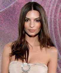 6 300 282 tykkäystä · 9 845 puhuu tästä. Emily Ratajkowski Blonde Ombre Hair Instagram Photo