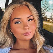 𝐀𝐍𝐍𝐀 𝐄𝐃𝐆𝐄 (@annaedge)