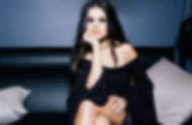 An insider told the sun that the two superstars had an. Can You Guess The Pop Singer Based On A Blurred Screenshot