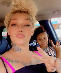 🩷 That's my best friend.. 🥰