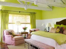 Akan tetapi anda bisa memilih warna yang lain untuk dipadukan jika anda mempunyai ide yang ketiga perabotan itulah dasar dari penataan kamar tidur. 7 Kombinasi Warna Cat Kamar Tidur Nge Trend Tahun 2020