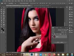 أهم فوائد Smart Object في الفوتوشوب Photoshop Incoming Call Screenshot