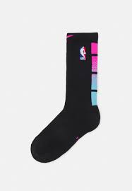 Islide miami heat black 2019/20 city edition slide sandals. Nike Performance Nba Miami Heat City Edition Elite Crew Sock Sportsocken Black Laser Fuchsia Schwarz Zalando De