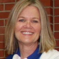 Lisa Oestreich's Instagram, Twitter & Facebook