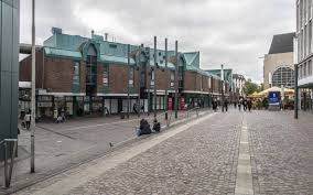 Hi i am going to the schalke v wolfsburg game in a few weeks time. Jugendlicher Am Gelsenkirchener Hauptbahnhof Attackiert Radio Emscher Lippe
