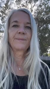 The SMBI community has received welcome news: the second bus stop in front  of the Redland Satellite Facility is now complete. In September, Kim  Richards reported that planning issues had been resolved