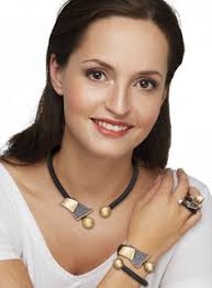 Achetez Parure de bijoux "Esther" par Anna Mütz