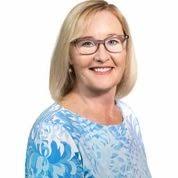 Linda Lamothe's Instagram, Twitter & Facebook