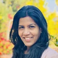 Parisha Patel's Instagram, Twitter & Facebook